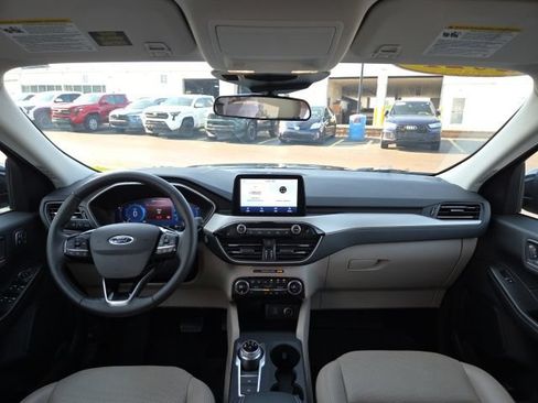 Used 2021 Ford Escape SEL w/ Technology Package AWD/4WD image 21