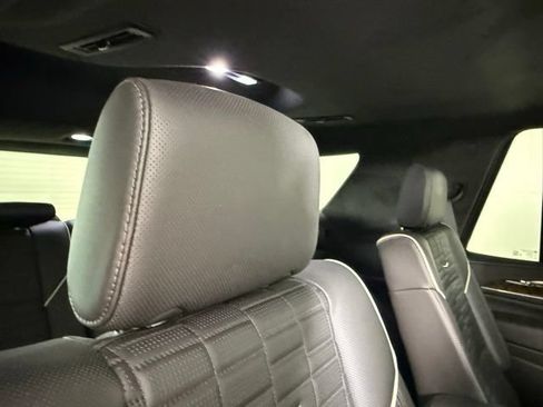 Used 2024 Cadillac Escalade Sport Platinum w/ LPO, ONYX Package AWD/4WD image 30