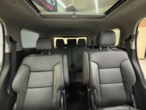 Used 2021 GMC Acadia SLT w/ Elevation Edition FWD image 28
