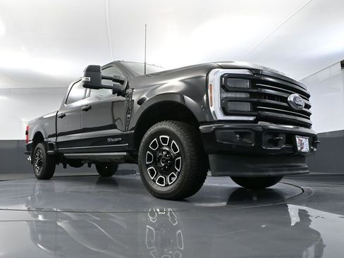 Used 2025 Ford F250 Platinum image 58