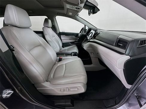 Certified 2024 Honda Odyssey EX-L image 8