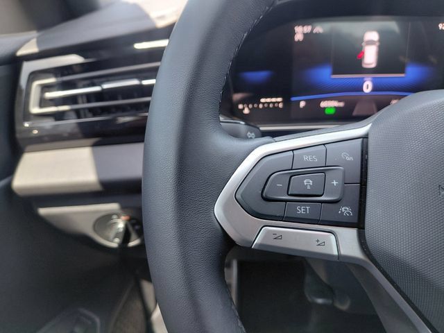 Used 2025 Volkswagen Jetta Sport FWD image 29