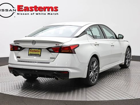 Used 2023 Nissan Altima 2.0 SR FWD image 5