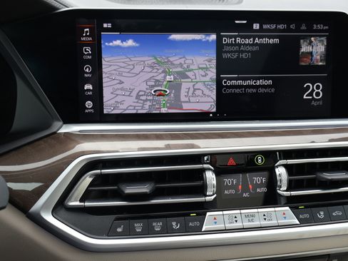Used 2023 BMW X5 xDrive40i w/ Executive Package AWD/4WD image 34