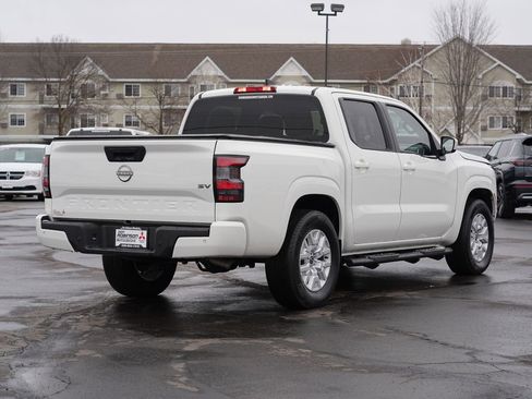 Used 2023 Nissan Frontier SV w/ Technology Package image 3