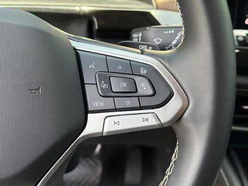 Used 2026 Volkswagen Atlas SE FWD image 26