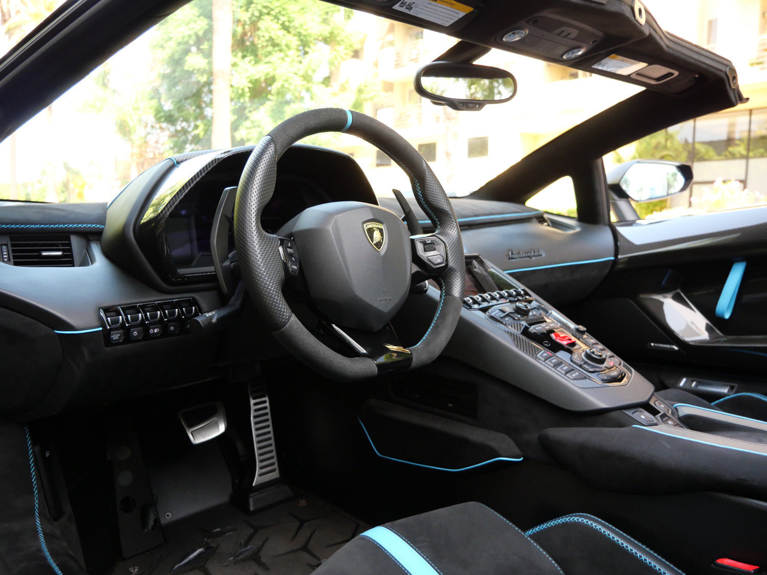 Used 2020 Lamborghini Aventador SVJ AWD/4WD image 27