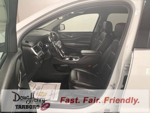 Used 2023 GMC Acadia SLT image 33