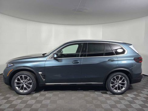 New 2026 BMW X5 xDrive40i w/ Premium Package image 4