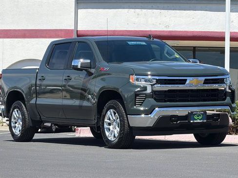 Used 2026 Chevrolet Silverado 1500 LT AWD/4WD image 2