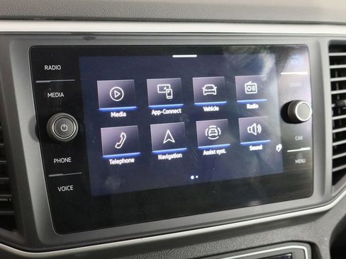 Used 2021 Volkswagen Atlas SE image 34