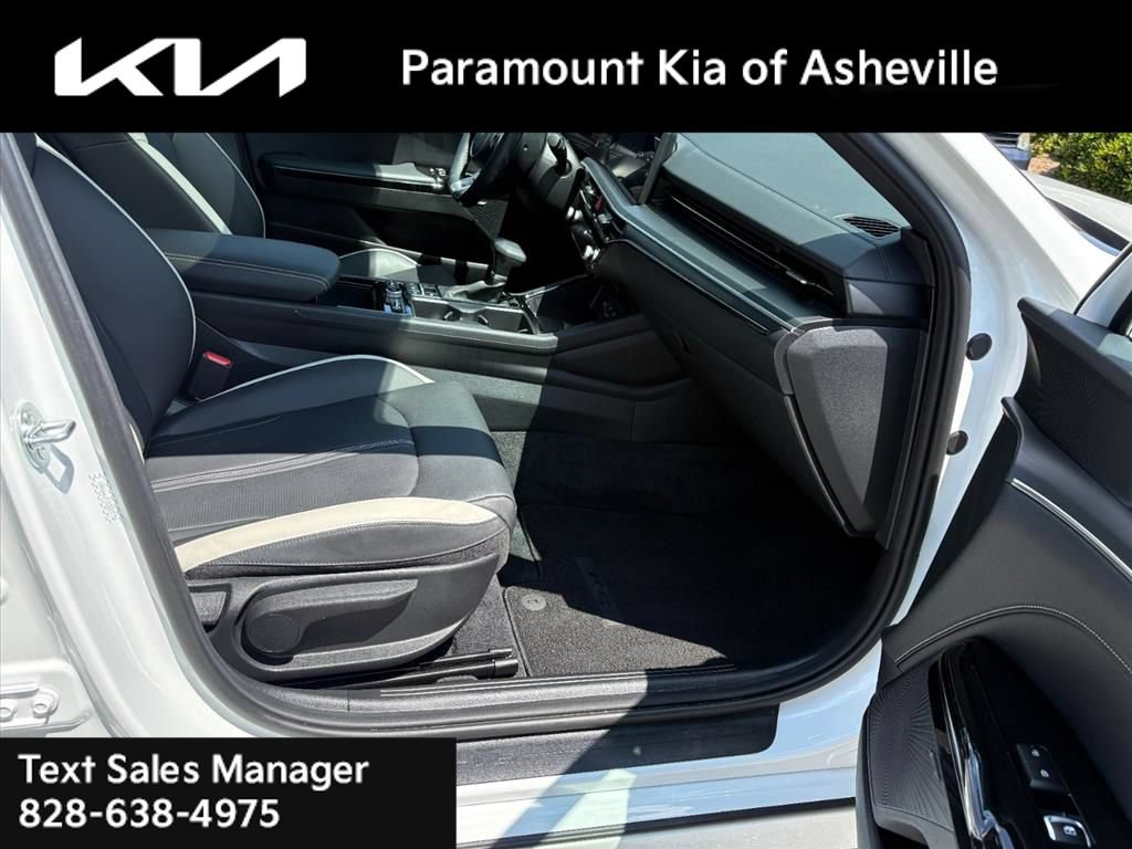 Certified 2025 Kia K5 GT-Line w/ GT-Line Premium Package AWD/4WD image 21