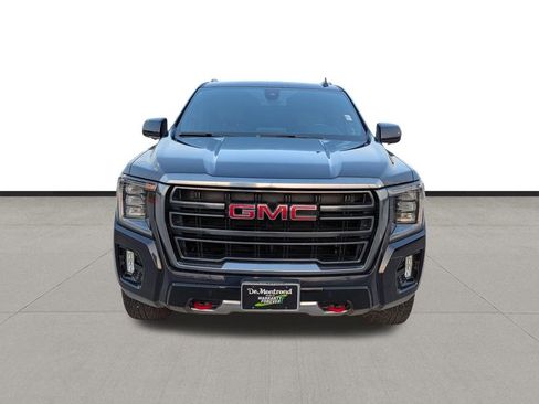 Used 2022 GMC Yukon AT4 AWD/4WD image 2