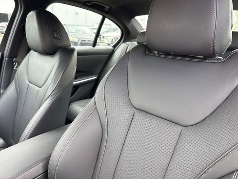 Used 2025 BMW 330i Sedan image 25
