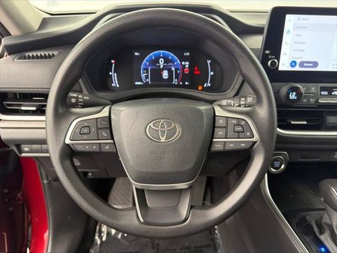 Certified 2025 Toyota Grand Highlander FWD image 25