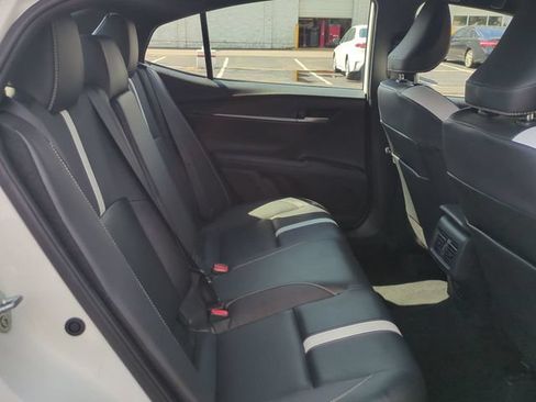 Used 2025 Toyota Camry SE FWD image 27