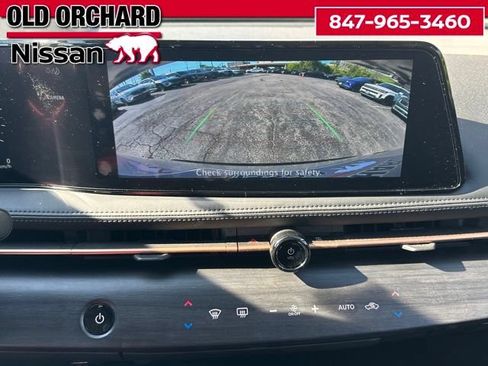 Used 2023 Nissan Ariya AWD image 16
