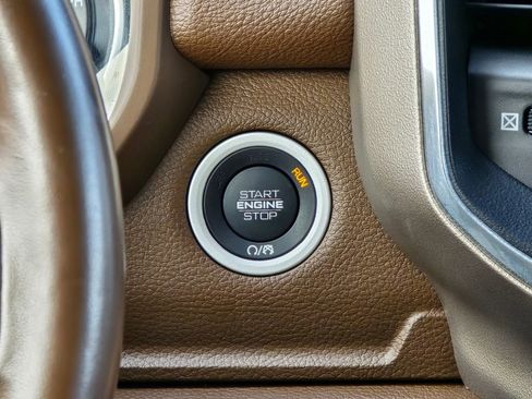 Used 2021 RAM 1500 Laramie image 33