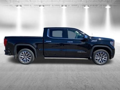 Used 2023 GMC Sierra 1500 Denali w/ Denali Reserve Package AWD/4WD image 5