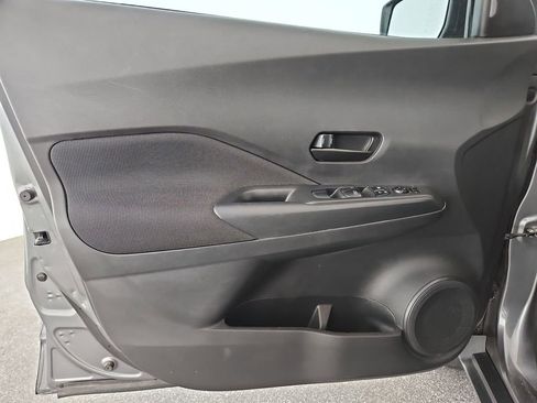 Used 2020 Nissan Kicks S image 27