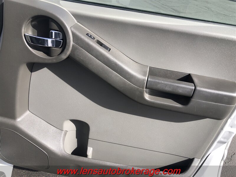 Used 2010 Nissan Xterra S AWD/4WD image 21