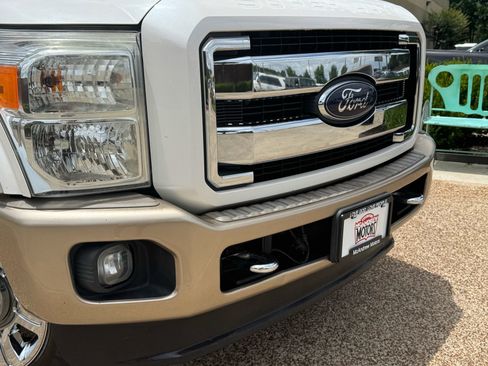 Used 2012 Ford F250 King Ranch w/ King Ranch w/Chrome Pkg AWD/4WD image 2