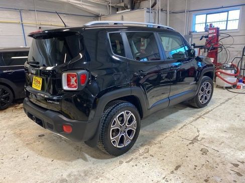 Used 2017 Jeep Renegade Limited image 6