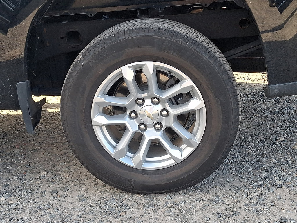 Used 2024 Chevrolet Silverado 1500 LT AWD/4WD image 31