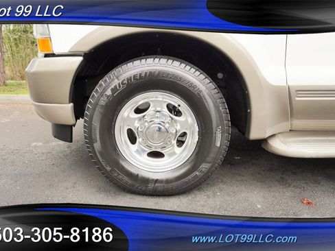 Used 2004 Ford Excursion Eddie Bauer image 3