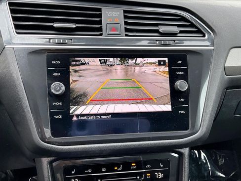Used 2022 Volkswagen Tiguan SE image 26