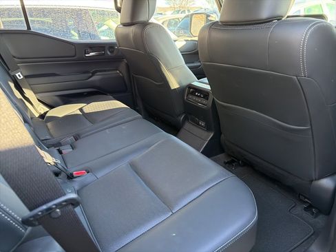 Used 2024 Toyota Land Cruiser image 6