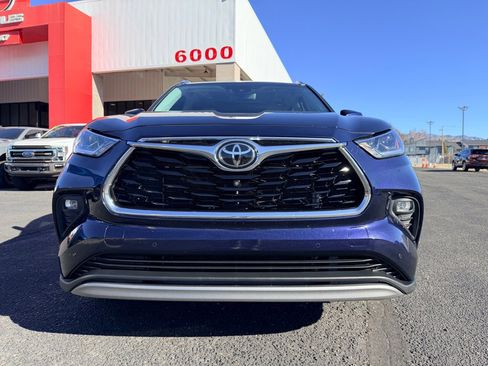 Used 2022 Toyota Highlander Platinum image 34