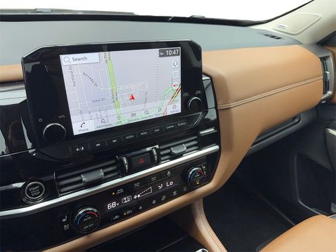 Used 2024 Nissan Pathfinder Platinum w/ Cargo Package image 23