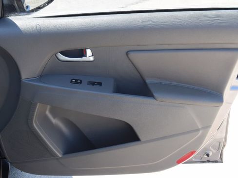 Used 2014 Kia Sportage EX image 17