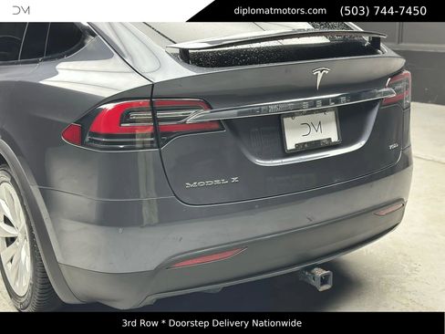 Used 2018 Tesla Model X 75D image 15