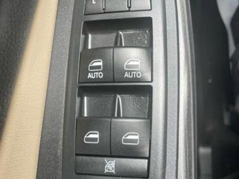 Used 2016 Jeep Cherokee Limited w/ Trailer Tow Group AWD/4WD image 21