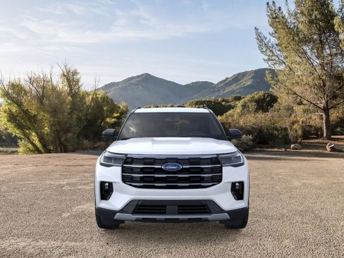 New 2026 Ford Explorer Active w/ Active Comfort Package image 6