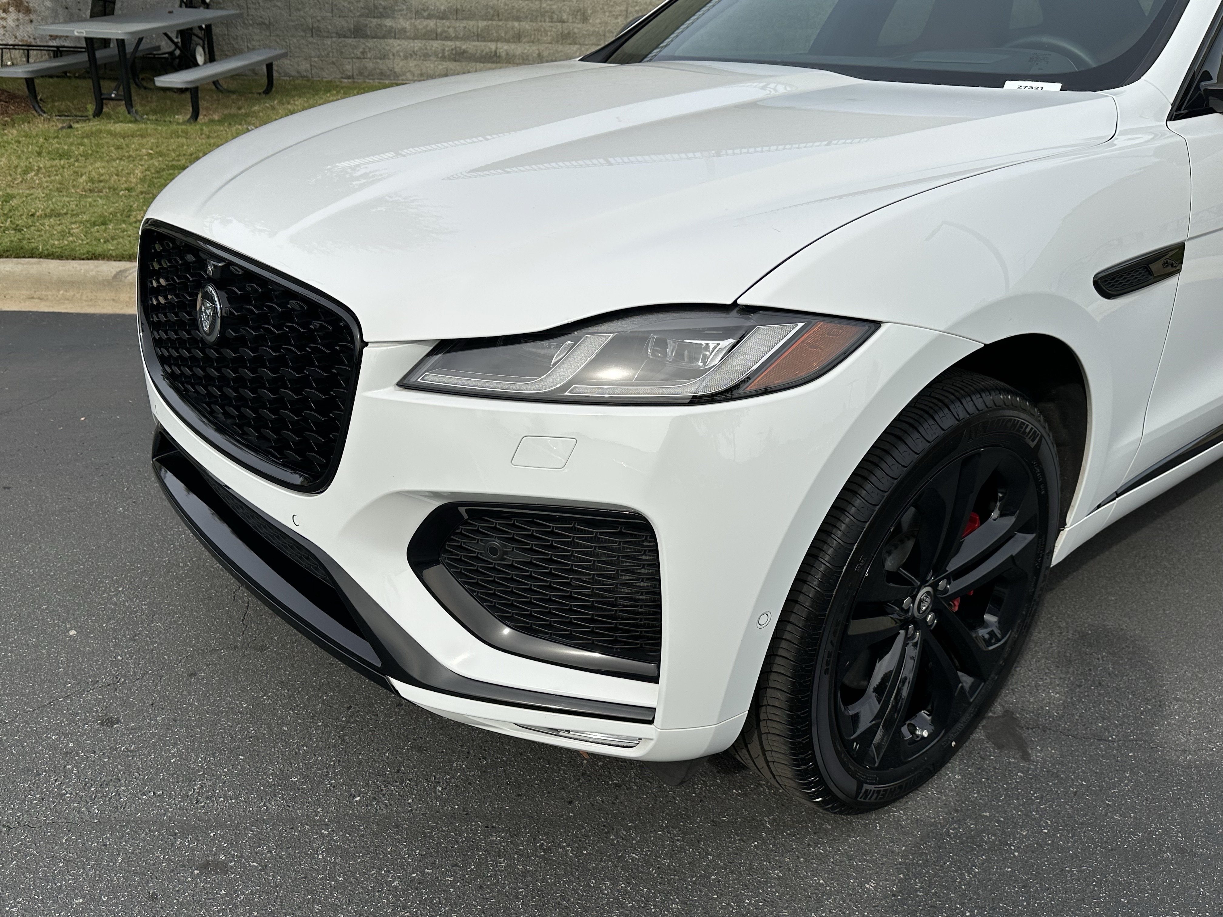 Certified 2026 Jaguar F-PACE R-Dynamic S AWD/4WD image 12