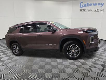Used 2024 Chevrolet Traverse LT w/ Enhanced Driving Package