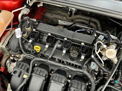 Used 2018 Ford Focus SEL FWD image 32