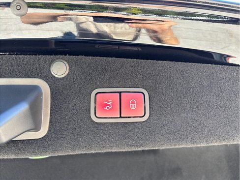 Used 2019 Mercedes-Benz S 560 4MATIC Sedan image 53