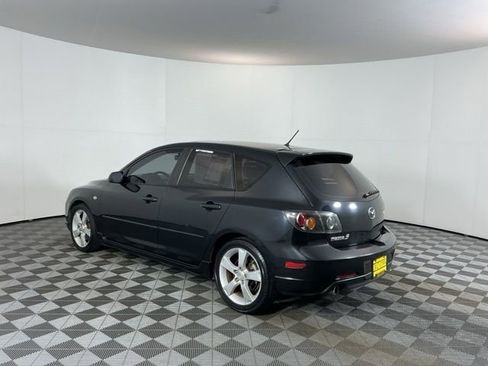 Used 2004 MAZDA MAZDA3 s w/ Moonroof & 6-CD Pkg FWD image 7