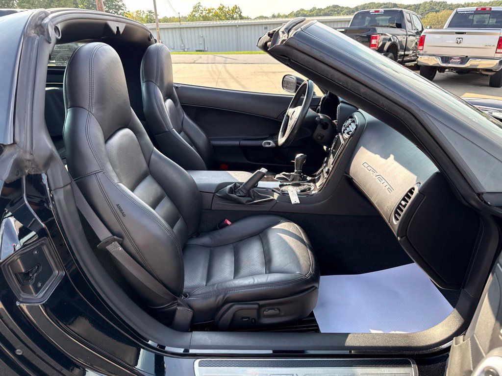 Used 2008 Chevrolet Corvette Coupe w/ Preferred Equipment Group RWD image 46