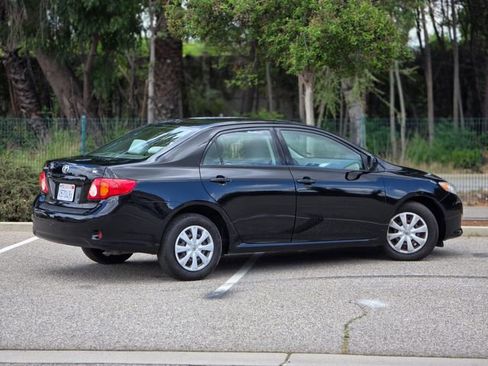 Used 2010 Toyota Corolla image 10