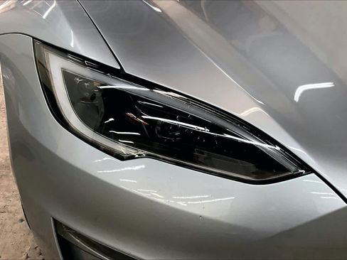 Used 2025 Tesla Model S Plaid image 31