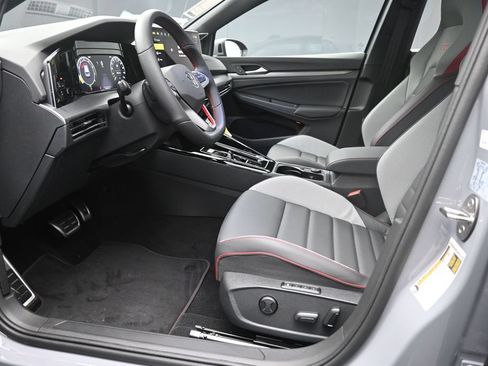 New 2026 Volkswagen GTI SE FWD image 17