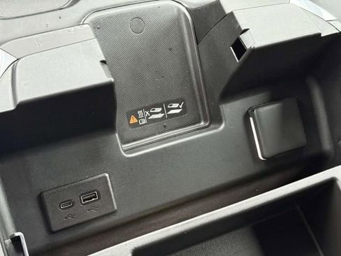 Used 2025 Chevrolet Silverado 1500 LT Trail Boss w/ Convenience Package II image 32