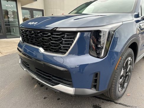 New 2026 Kia Sorento S w/ S Panoramic Sunroof Package image 13