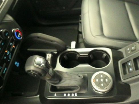 New 2025 Ford Bronco Badlands image 13