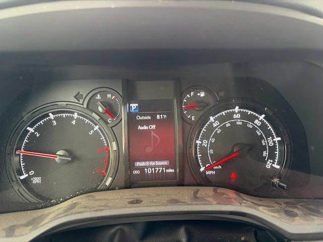 Used 2020 Toyota 4Runner SR5 Premium w/ Moonroof Package AWD/4WD image 14